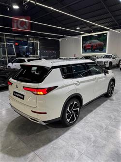 ميتسوبيشي اوتلاندر